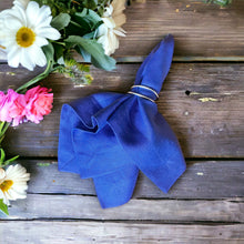 Load image into Gallery viewer, Blue Linen Napkins, Royal Blue Napkins, Blue Napkins, Linen Napkins, Handmade Napkins, Wedding Napkins, Valentine's Day napkins, Luxury linen napkins, Dinner Napkins, Dining napkins, cloth napkins, Napkins, Napkins Set, Table Napkins, Spring linen napkins, party napkins, Flax napkins
