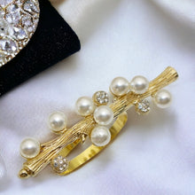 Load image into Gallery viewer, Pearl Branch Napkin Rings, Pearl Napkin Rings, Branch Napkin Rings, Gold Napkin Rings, Wedding Napkin Rings, Holiday Napkin Rings, Decorative Serviette Rings, Holiday Napkin Holders, Napkin Ring Buckles, Wedding Decorations, Decorations for Weddings, Dinner Table Rings, Dinner Table Decor, Halloween, Thanksgiving, Banquet, Party, Wedding