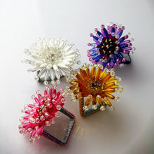 Load image into Gallery viewer, Colorful Gerbera Napkin Rings, Flower Napkin Rings, Gerbera Napkin Rings, Floral Napkin Rings, Colorful Napkin Rings, Tropical Flowers, Tropical napkin Rings, Spring Flowers Napkin Rings, Easter napkin Rings, Wedding Napkin Rings