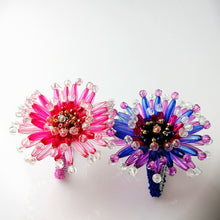 Load image into Gallery viewer, Colorful Gerbera Napkin Rings, Flower Napkin Rings, Gerbera Napkin Rings, Floral Napkin Rings, Colorful Napkin Rings, Tropical Flowers, Tropical napkin Rings, Spring Flowers Napkin Rings, Easter napkin Rings, Wedding Napkin Rings