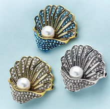 Load image into Gallery viewer, Scallop Shell Napkin Rings, Shell Napkin Rings, Scallop Napkin Holder, Nautical Napkin Rings, Wedding Napkin Rings, Beach Napkin rings, Tropical napkin rings, Holiday Napkin Rings, Decorative Serviette Rings, Holiday Napkin Holders, Napkin Ring Buckles, Wedding Decorations, Decorations for Weddings, Dinner Table Rings, Dinner Table Decor, Banquet, Party, Wedding, Kim Seybert, Kim Seybert napkin rings, Kim Seybert beaded napkin rings, Kim Seybert table decoration, Kim Seybert table escape