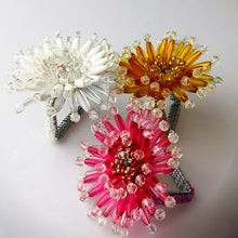Load image into Gallery viewer, Colorful Gerbera Napkin Rings, Flower Napkin Rings, Gerbera Napkin Rings, Floral Napkin Rings, Colorful Napkin Rings, Tropical Flowers, Tropical napkin Rings, Spring Flowers Napkin Rings, Easter napkin Rings, Wedding Napkin Rings
