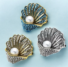 Load image into Gallery viewer, Scallop Shell Napkin Rings, Shell Napkin Rings, Scallop Napkin Holder, Nautical Napkin Rings, Wedding Napkin Rings, Beach Napkin rings, Tropical napkin rings, Holiday Napkin Rings, Decorative Serviette Rings, Holiday Napkin Holders, Napkin Ring Buckles, Wedding Decorations, Decorations for Weddings, Dinner Table Rings, Dinner Table Decor, Banquet, Party, Wedding, Kim Seybert, Kim Seybert napkin rings, Kim Seybert beaded napkin rings, Kim Seybert table decoration, Kim Seybert table escape
