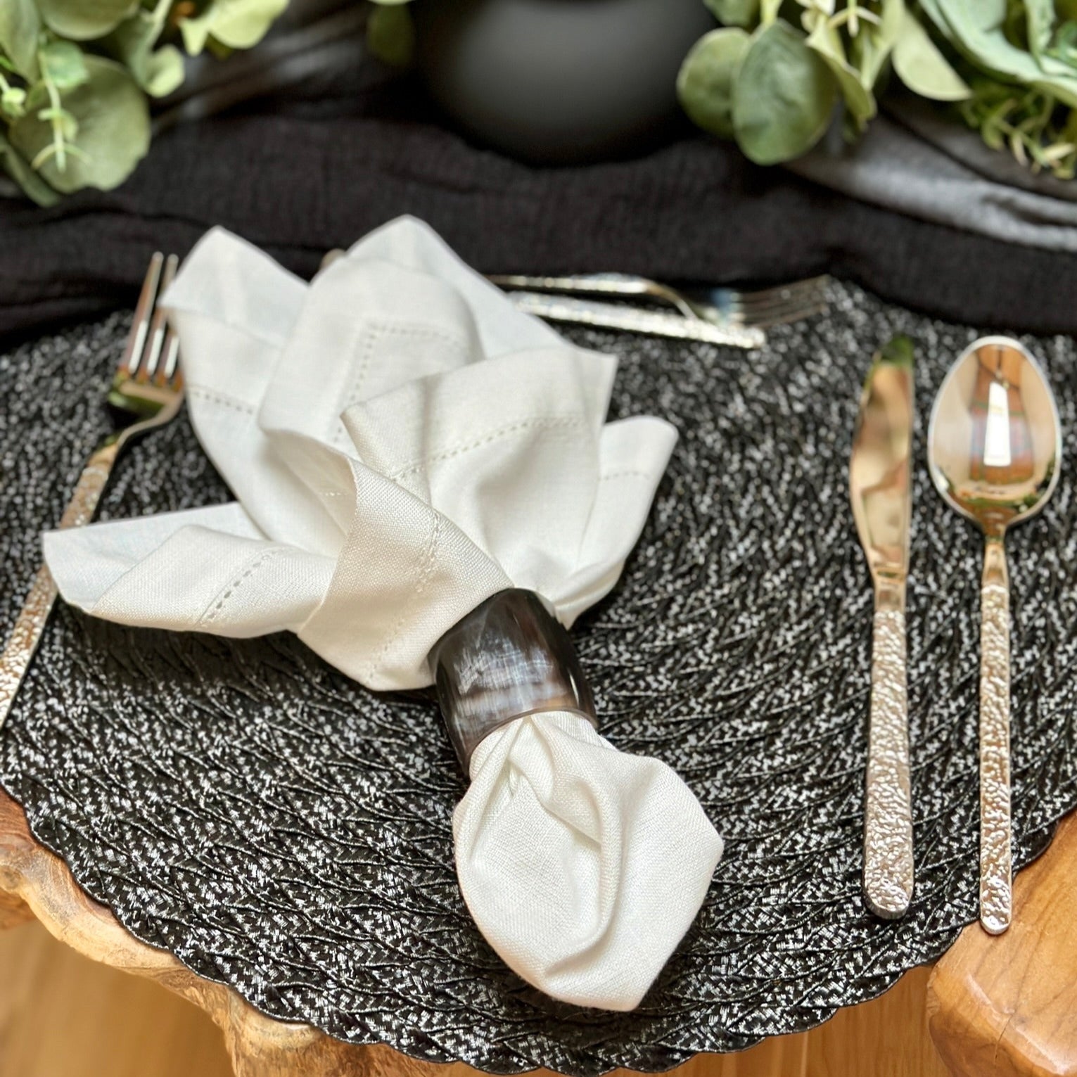 Black Buffalo Horn Napkin Rings (6pcs/set) - Main Image